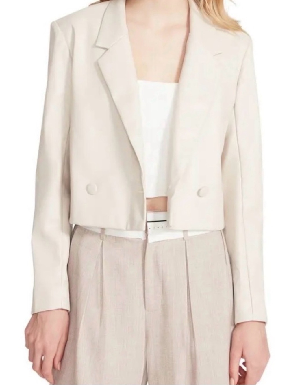 Steve Madden woman’s white Nicola Faux Leather Crop
Blazer size L
